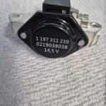 021903803B Regulē spriegumu 14.5V